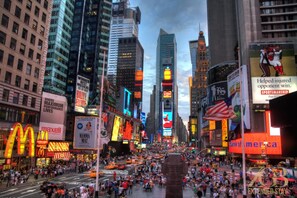 Point of interest - Gorgeous and Fully Equipped Luxury 1 Bedroom Apt! (New York)