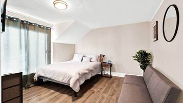 1 bedroom, iron/ironing board, WiFi, bed sheets