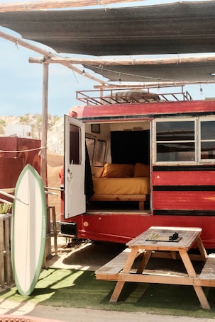 Outdoor dining. The Baja Station - Beachfront Schoolbus