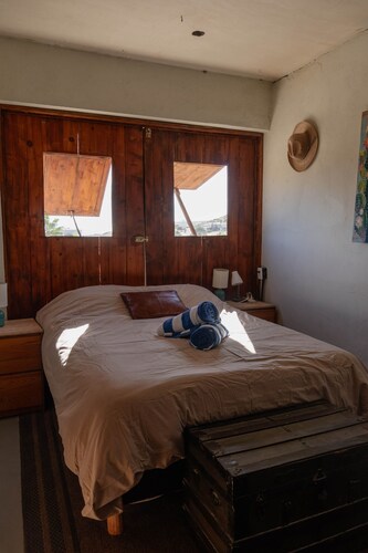 The Baja Station - Queen Room - Rustic Ranch House