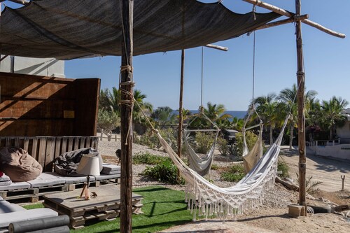 Beachfront King room on the La Fortuna Surf Break - The Baja Station