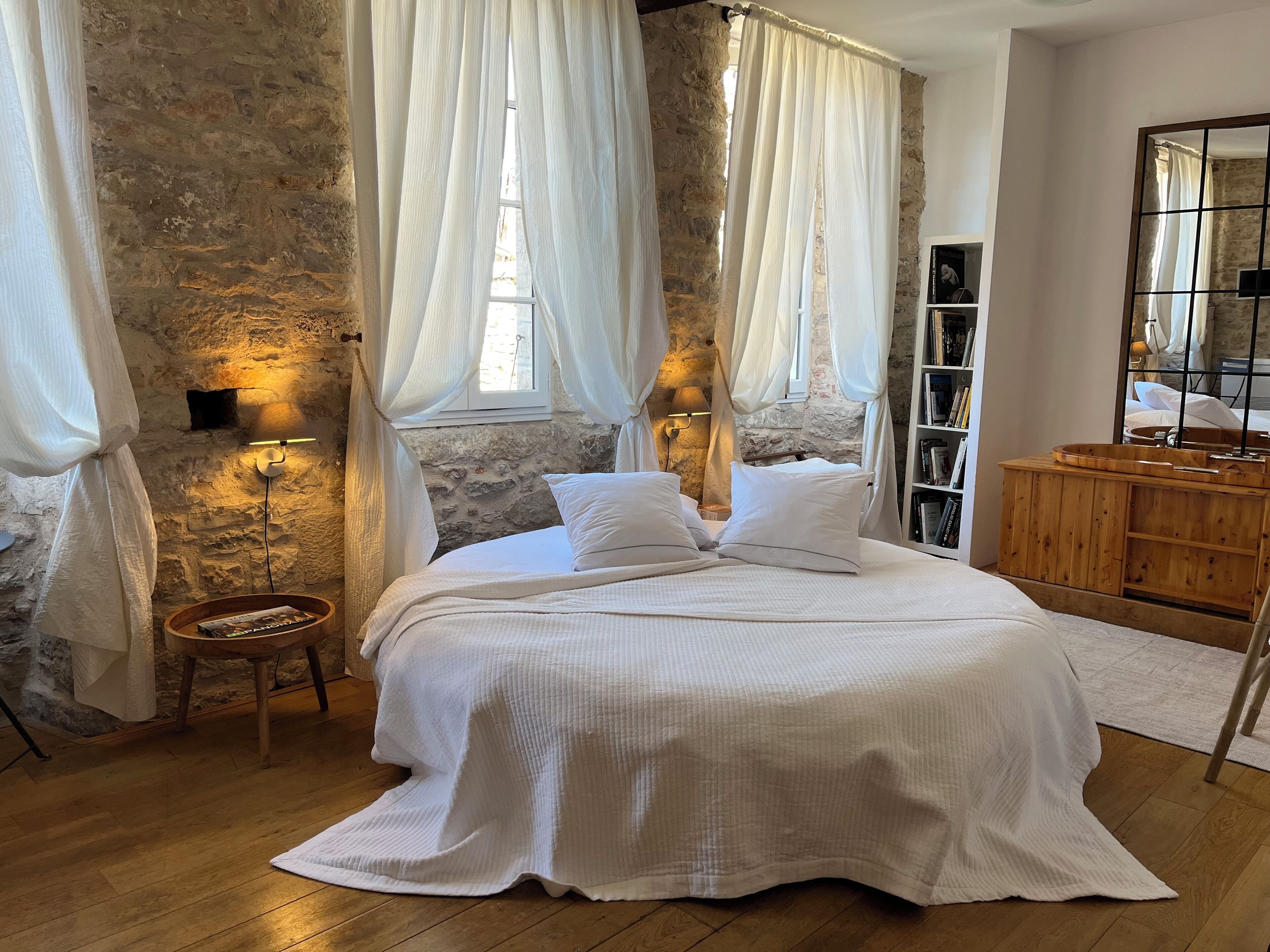 Suite PAD | Individually decorated, individually furnished, soundproofing, free WiFi