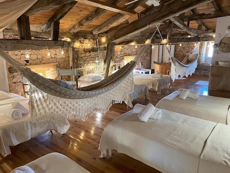Suite ME. Sweet Home Cornelia
