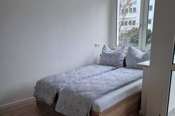 Iron/ironing board, free WiFi, bed sheets, wheelchair access