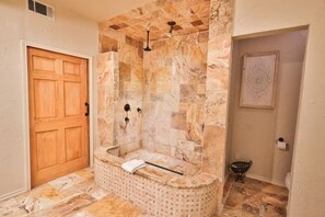 Spa - Starry Nights + Private Hot Tub | Perfect Getaway (New Braunfels)