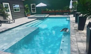 Pool - Pop Culture+French Quarter Boutique Hotel Rooms (Lutz)