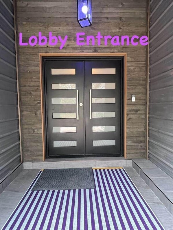 Interior - Pop Culture+French Quarter Boutique Hotel Rooms (Lutz)