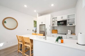 Fridge, microwave, stovetop, dishwasher - Cozy 1BR Cottage | Fire Pit + Hot Tub + Stars (New Braunfels)
