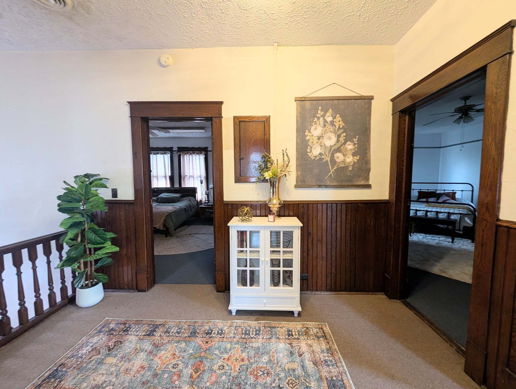 Strykejern/-brett, internettilgang og sengetøy