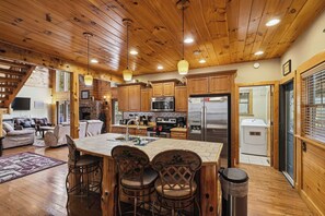 Fridge, microwave, oven, stovetop - 4BR Cabin w/ Yard, Office, Hot Tub & Firepit! (Sevierville)