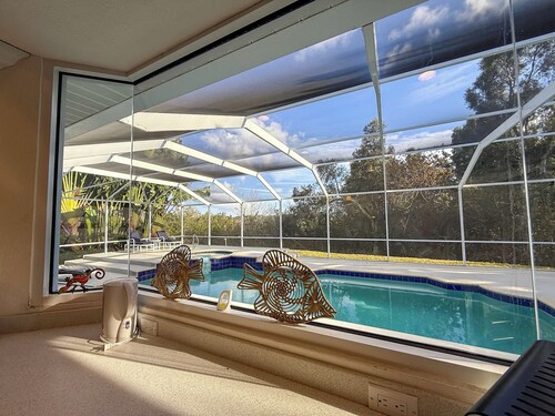 Spacious Pool/Spa Home on a Nature Preserve in a Private Setting