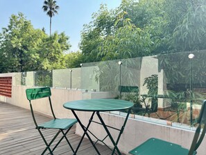 Outdoor dining - oolena An Oasis in La Condesa w/private terrace (Ciudad de México)