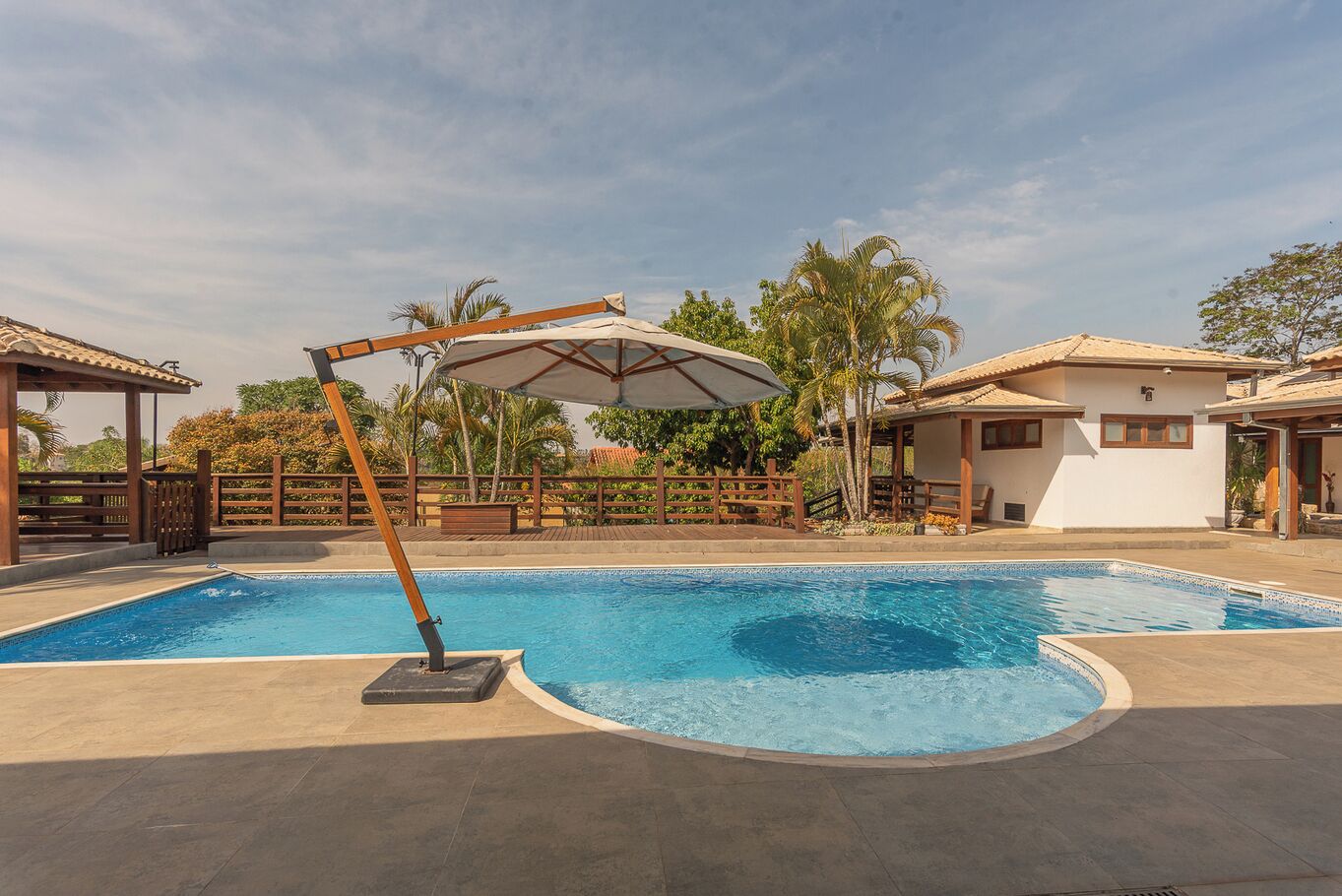 House | 6 bedrooms