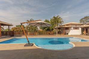 6 bedrooms - Casa de Campo c Piscina Churrasqueira e Jacuzzi (Boituva)