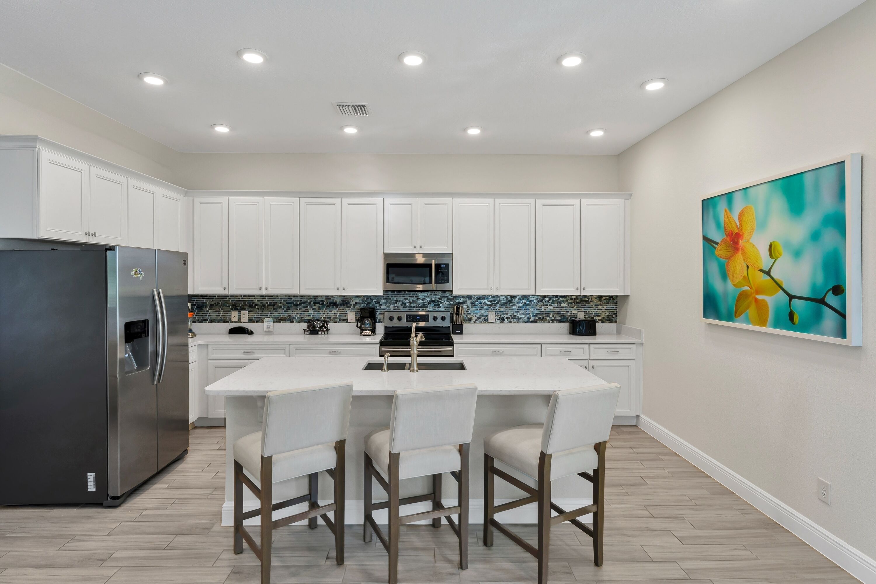 Køleskab, ovn, kogeplade, opvaskemaskine