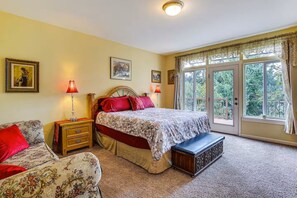 4 Schlafzimmer, Bügeleisen/Bügelbrett, kostenloses WLAN, Bettwäsche