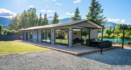Hawea Horizon - Lake Hawea Holiday Home