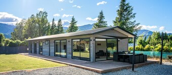 Hawea Horizon - Lake Hawea Holiday Home