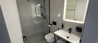 ROCH800 - industrial aparthotel Klatovy
