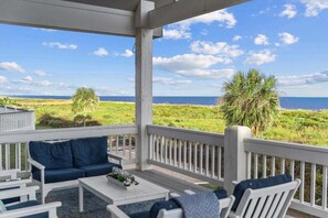 Property grounds - Beachfront | Hot Tub | Sleeps 12 (Port Bolivar)