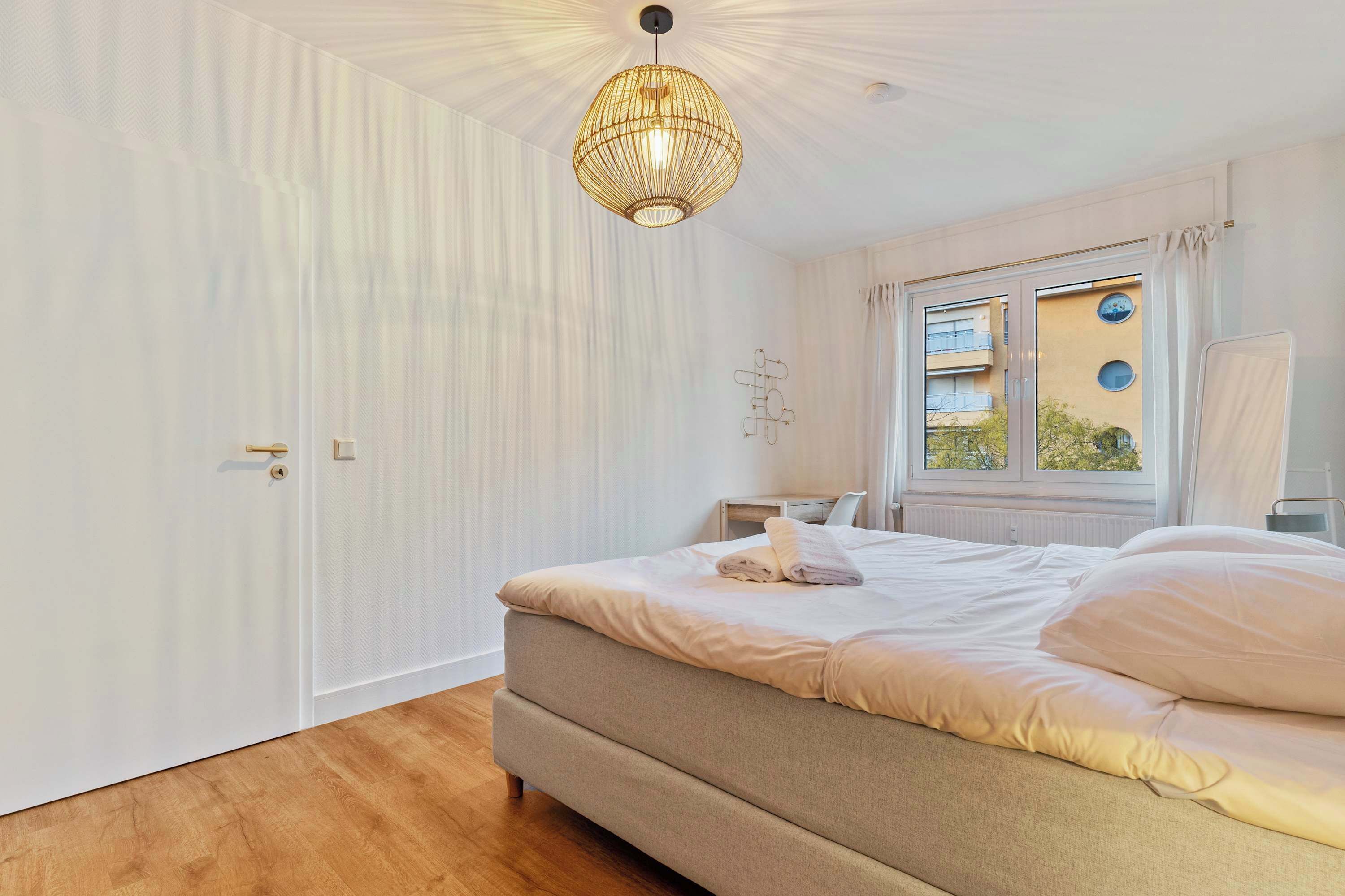 Schreibtisch, Bügeleisen/Bügelbrett, WLAN, Bettwäsche