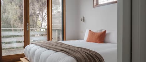 アイロン / アイロン台、WiFi、ベッドシーツ