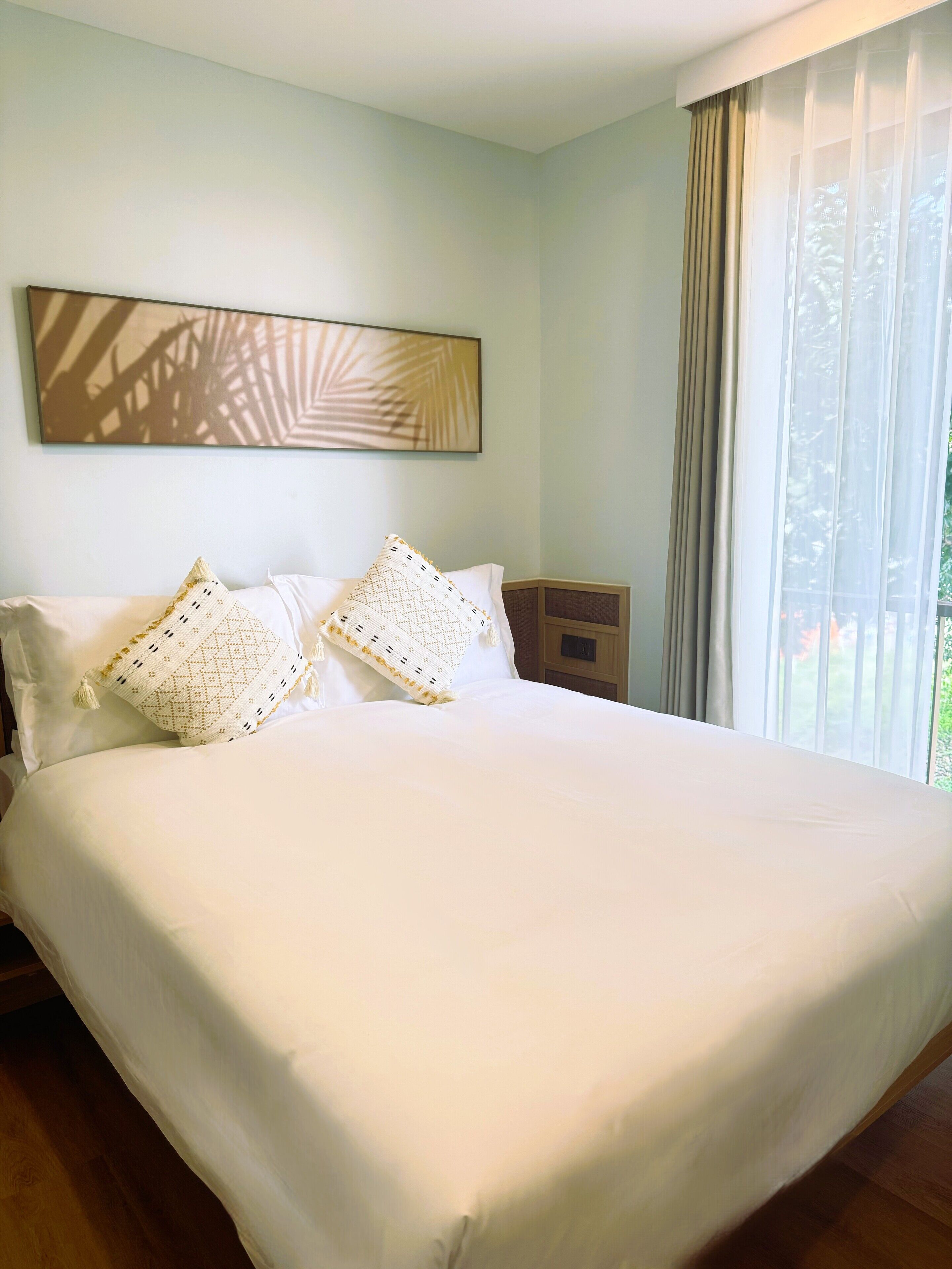 ห้องคลาสสิก, เตียงควีนไซส์ 1 เตียง | ตู้นิรภัยในห้องพัก, Wi-Fi ฟรี