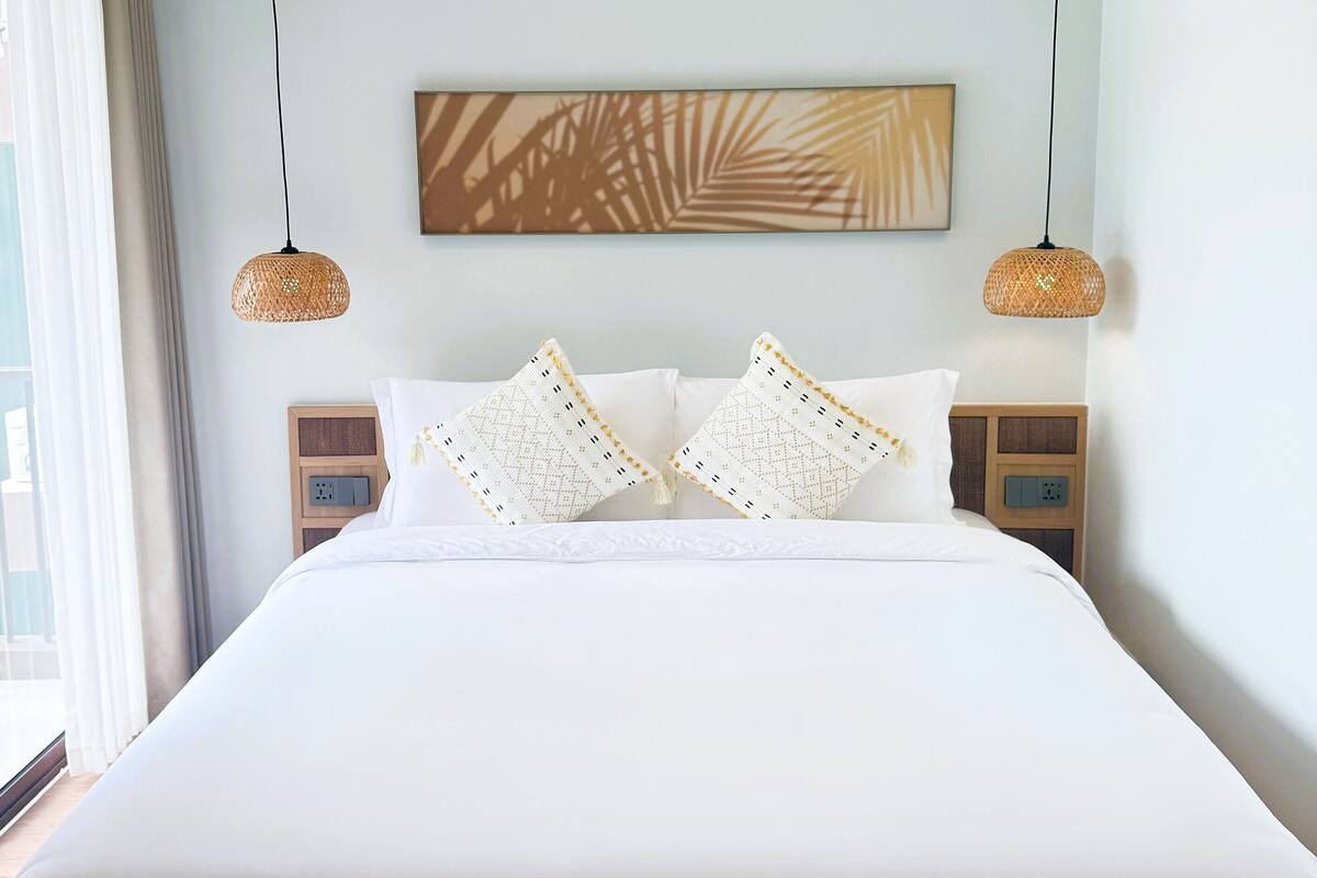 ห้องพรีเมียมสวีท, หลายเตียง, วิวสระว่ายน้ำ | ตู้นิรภัยในห้องพัก, Wi-Fi ฟรี