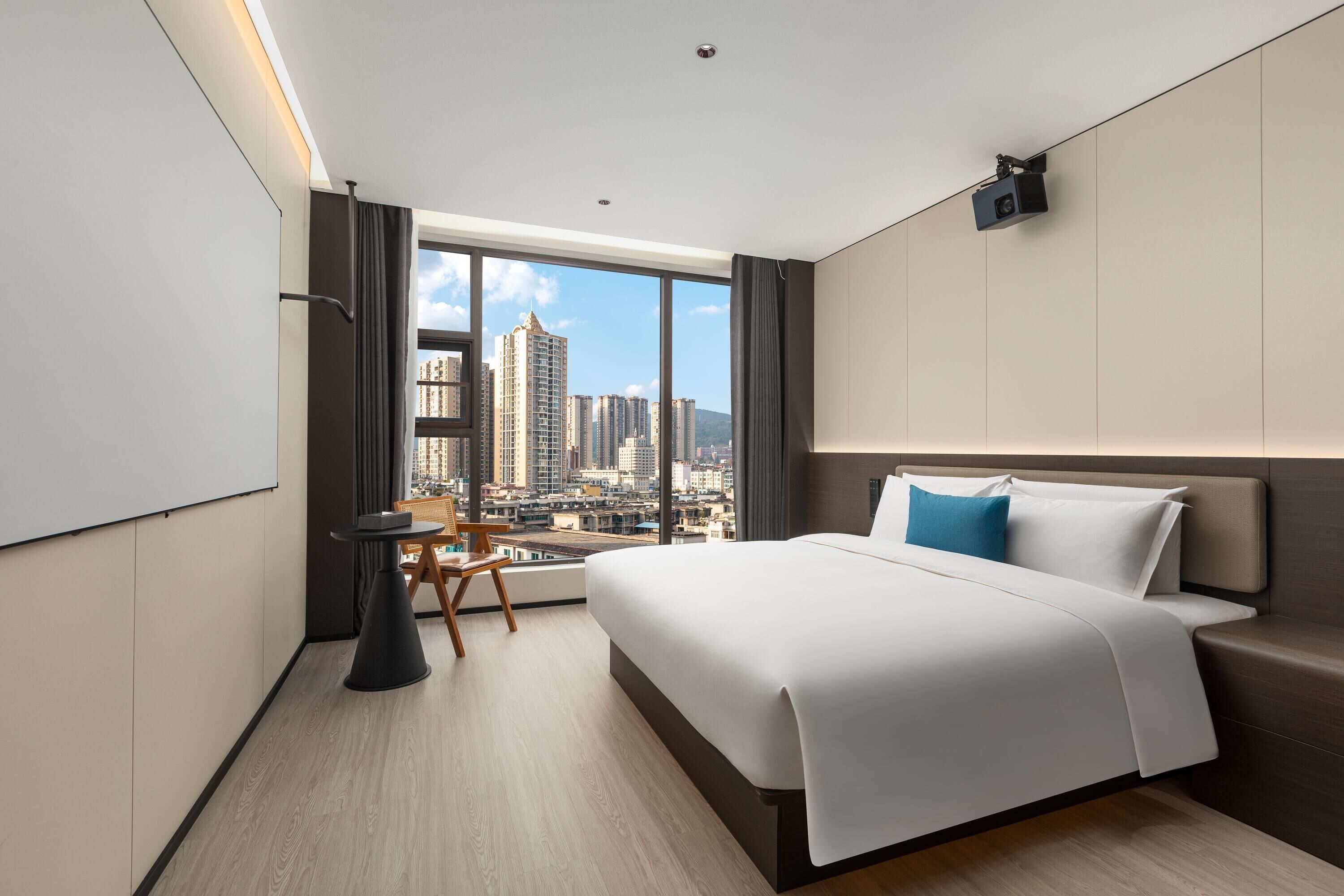 Room, 1 King Bed, Non Smoking