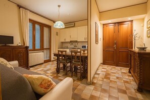 Living area - Judith Apartment (Ciriè)