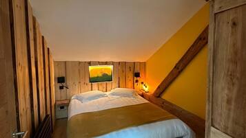 Bügeleisen/Bügelbrett, WLAN, Bettwäsche