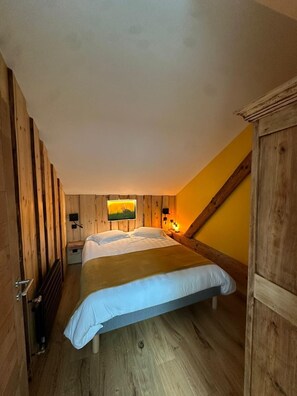 Bügeleisen/Bügelbrett, WLAN, Bettwäsche