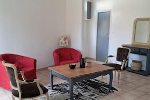 Interior - Charming town house with garden in the heart of Saintes (Saintes)