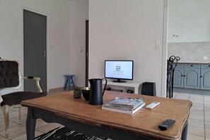 Interior - Charming town house with garden in the heart of Saintes (Saintes)