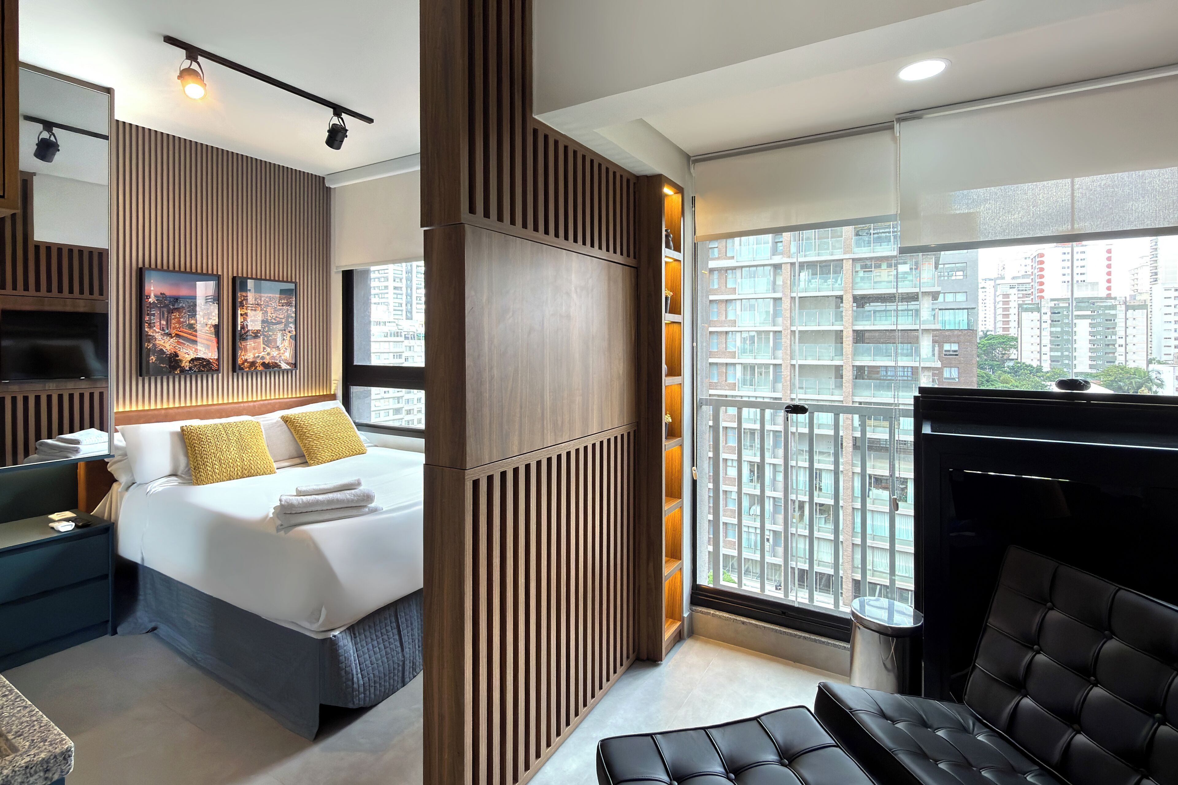 Deluxe Studio, City View | Blackout drapes, free WiFi