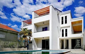 Pool - Nice apartment in Biograd na Moru (Biograd na Moru)