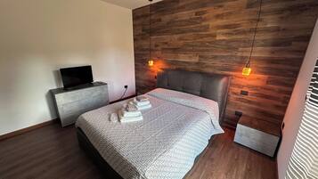 BĂŒgeleisen/BĂŒgelbrett, kostenloses WLAN