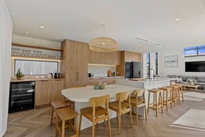 Dining - Premium Home with Sauna & Parking - Steps to Beach (Mount Maunganui)