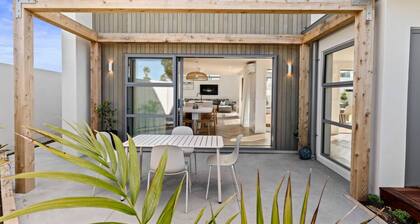 Premium Home with Sauna & Parking - Steps to Beach