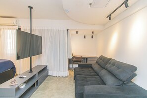 Apartment - Flat no Brooklin com Academia e Estacionamento (São Paulo)