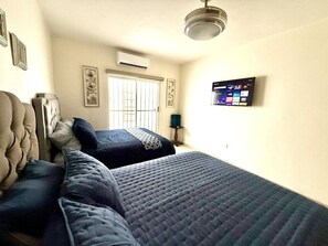 4 chambres, fer et planche à repasser, Wi-Fi, draps fournis