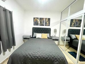 Room - 2 Bedroom Apartment Close to Ocean (La Paz)