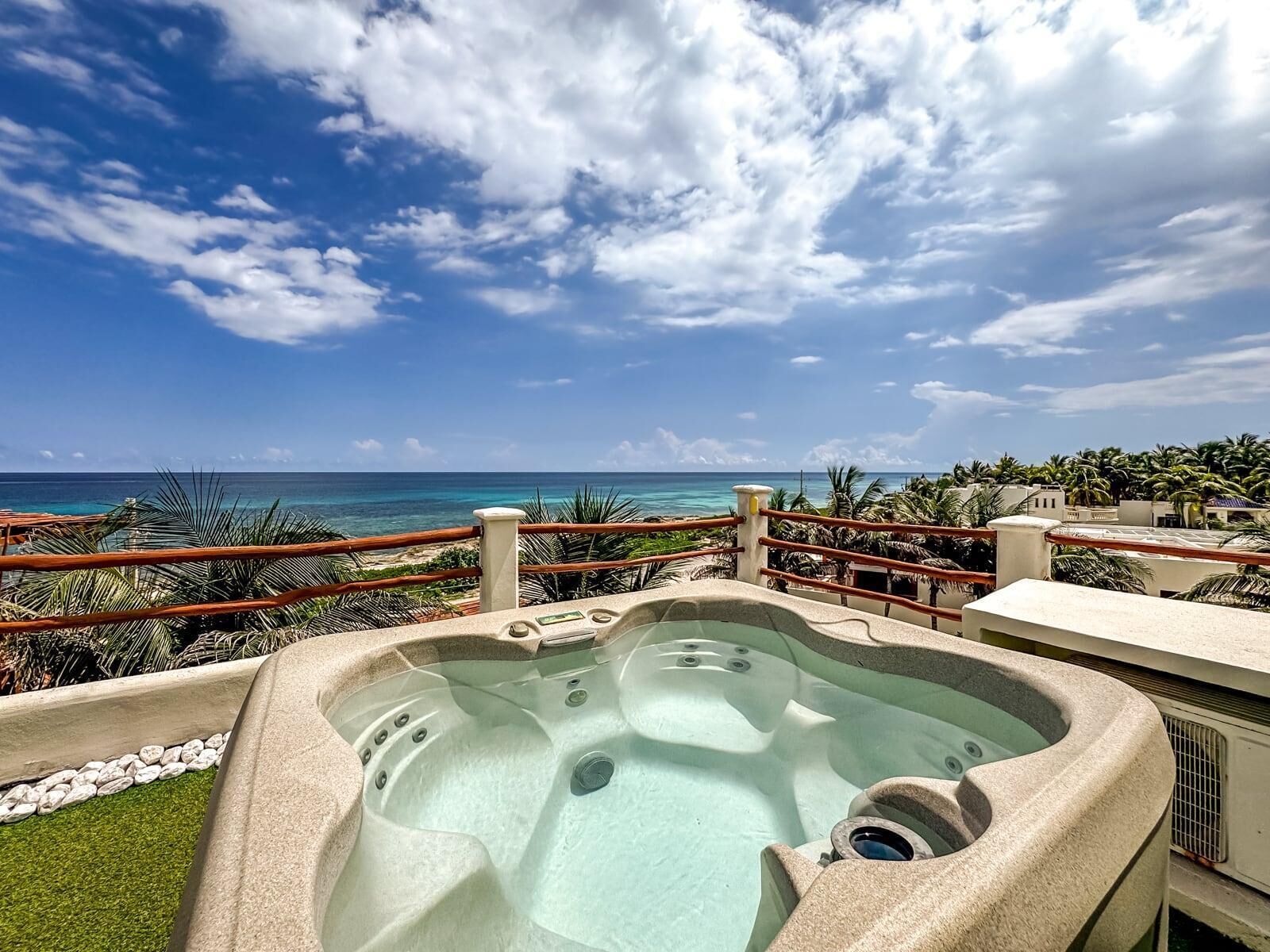 Bain à remous extérieur