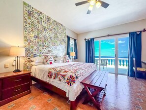 4 Schlafzimmer, Schreibtisch, Bügeleisen/Bügelbrett, Reisekinderbett
