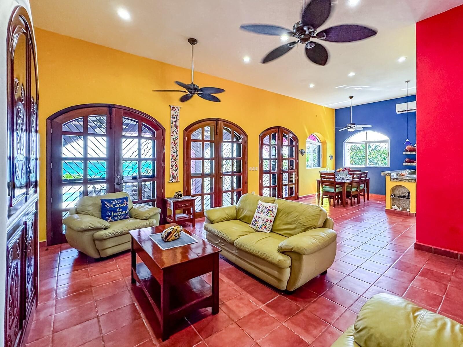 Stunning Ocean View 4br W/pool - Isla Mujeres