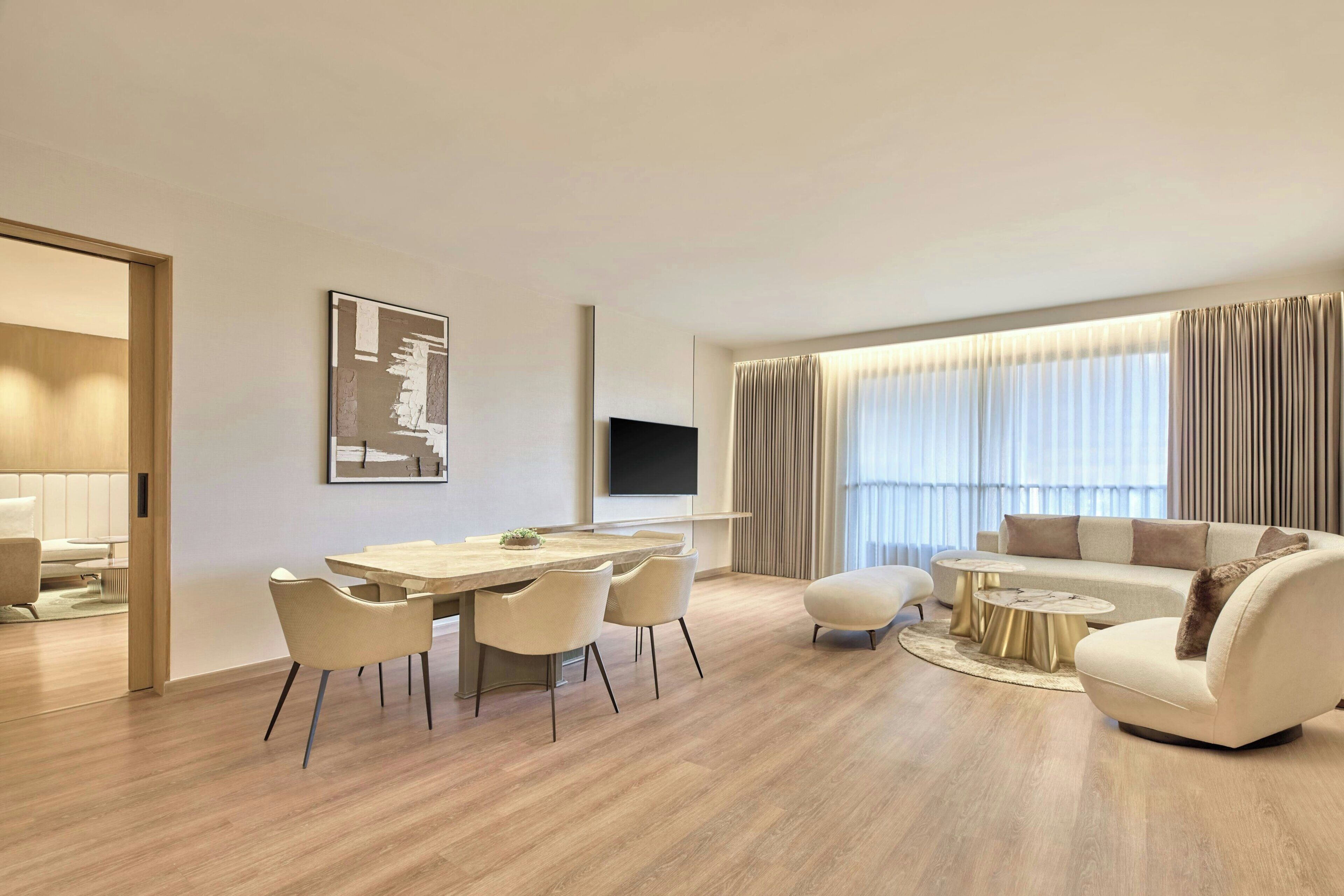 Suite ejecutiva, 1 cama King size | Tabla de planchar con plancha 