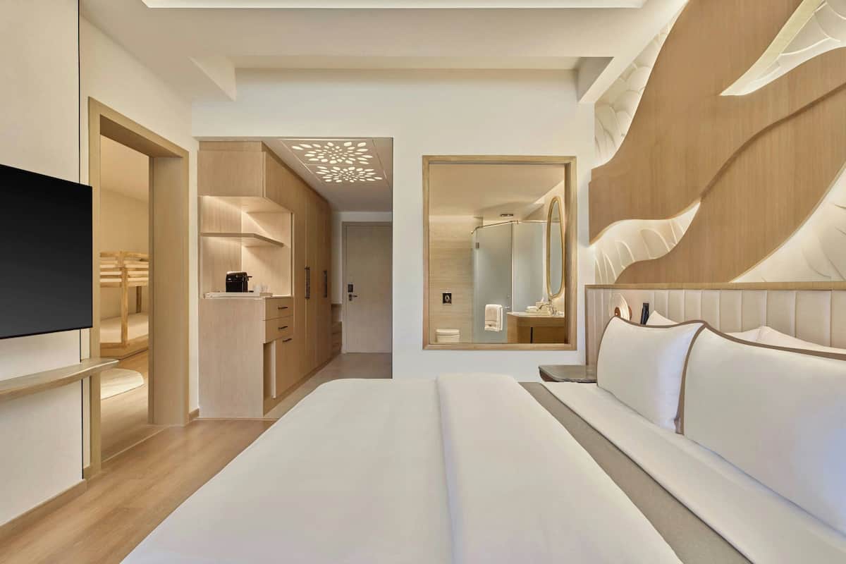 Habitación familiar, 1 cama King size | Tabla de planchar con plancha