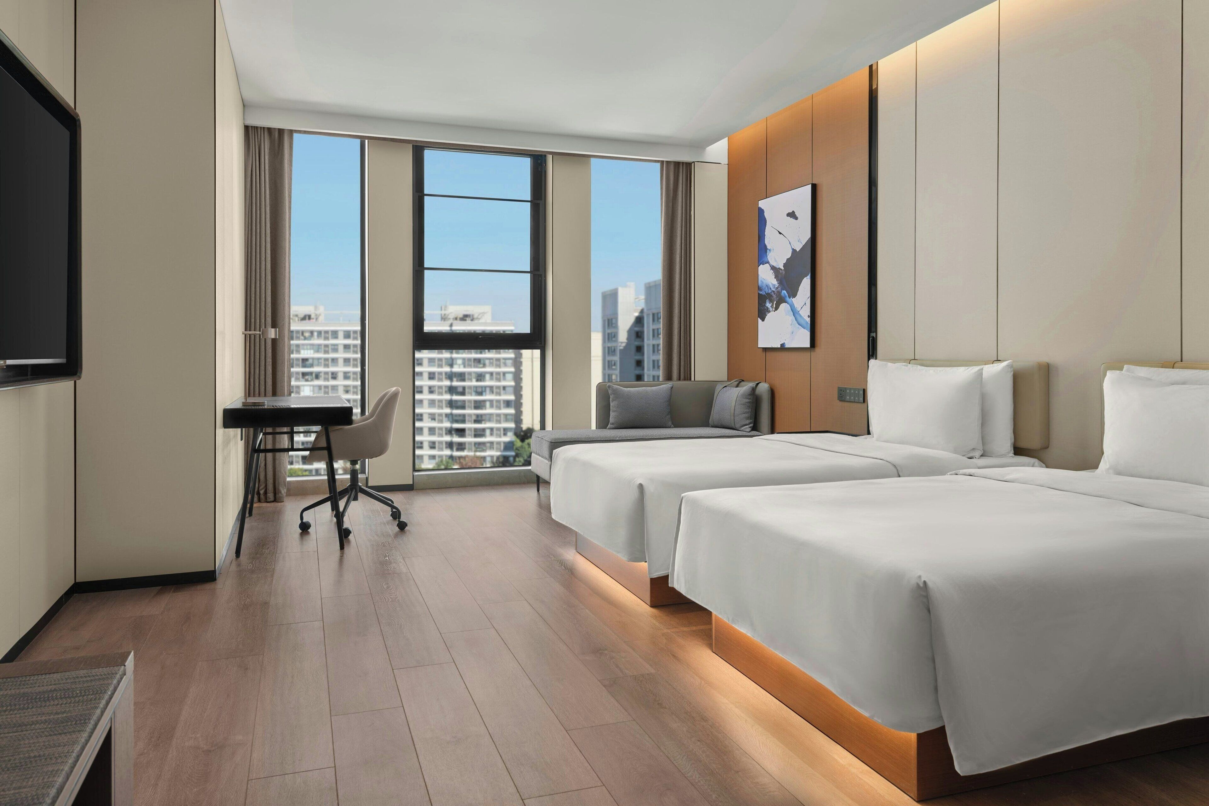 Standard Room, 2 Twin Beds, City View
