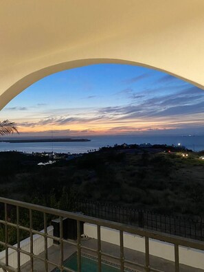 Property grounds - Sunset Haven: Stunning Views (La Paz)