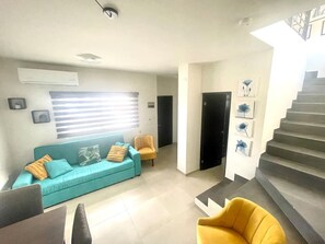 Living area - 3 Bedroom House In Secure Privada (La Paz)